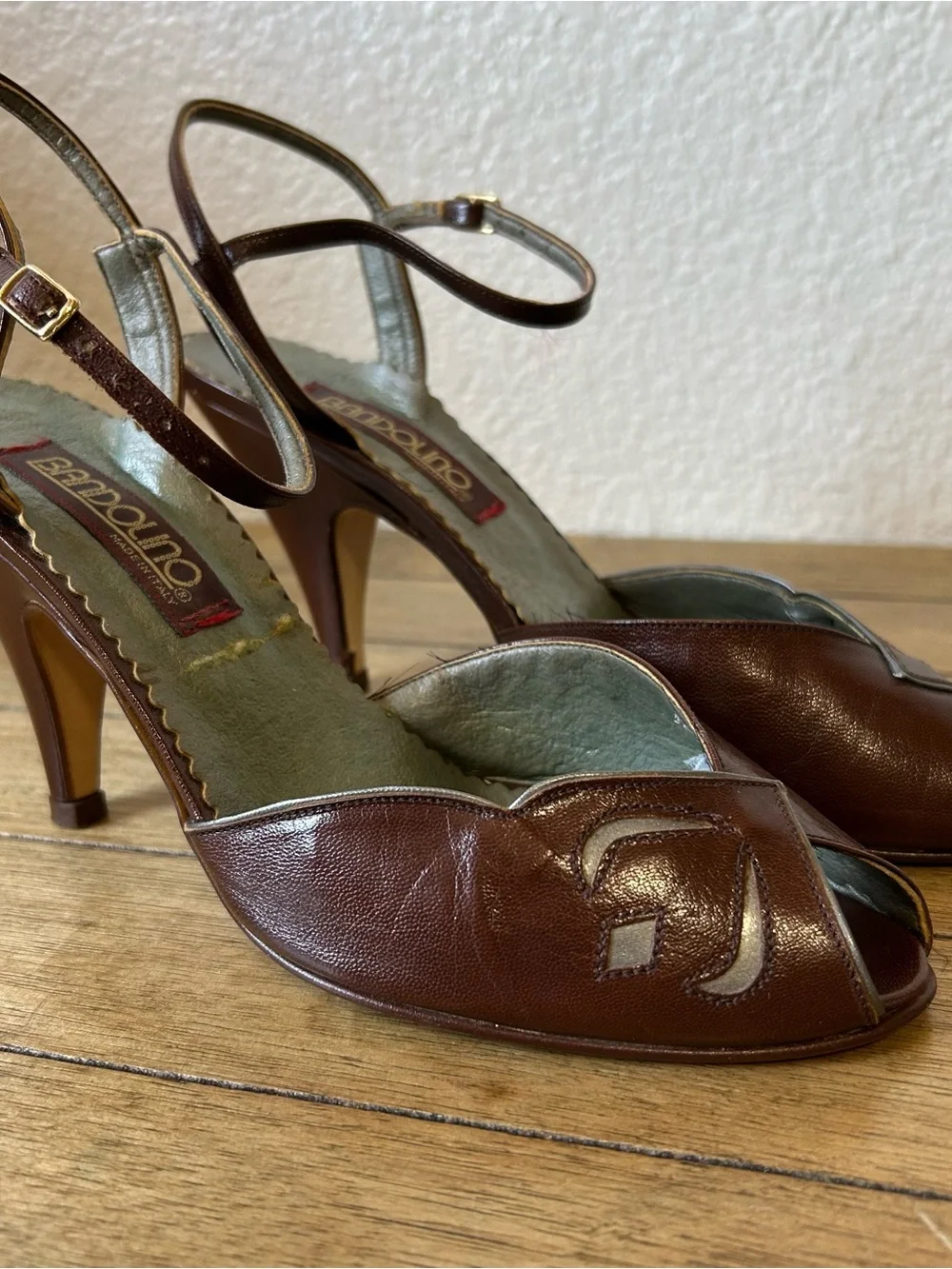 Vintage Bandolino Leather Women's Slingback Heels